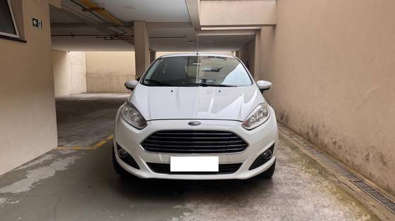 FORD FIESTA 1.6 TITANIUM HATCH 16V FLEX 4P POWERSHIFT